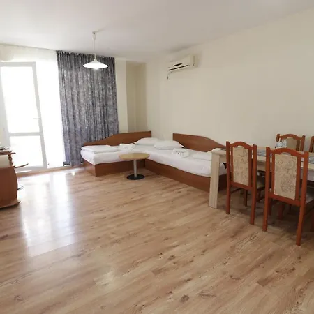 зевс Appartamento *