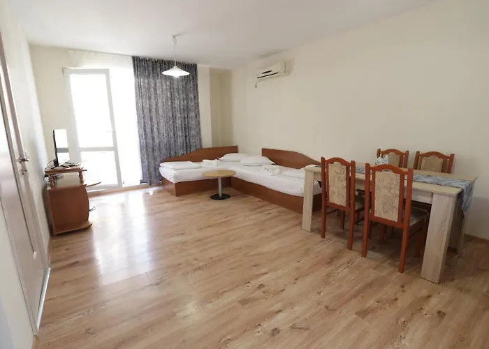 зевс Apartament *